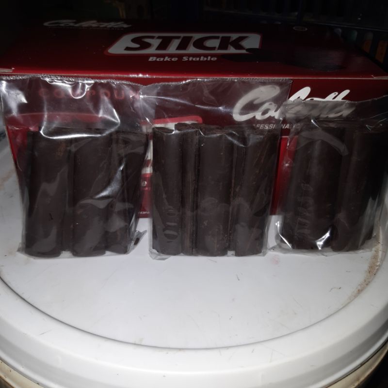 

Coklat Stick COLATTA kemasan 1ons ( 12 batang )