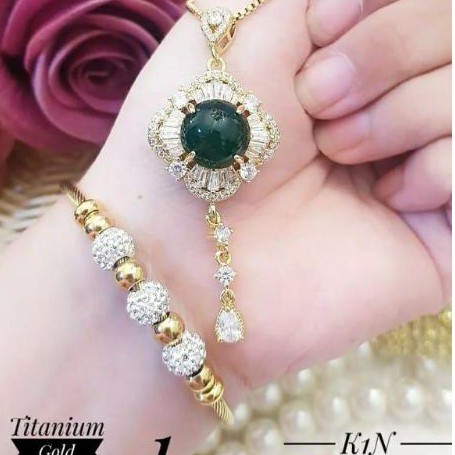 Titanium Set Kalung dan Gelang Wanita KG252