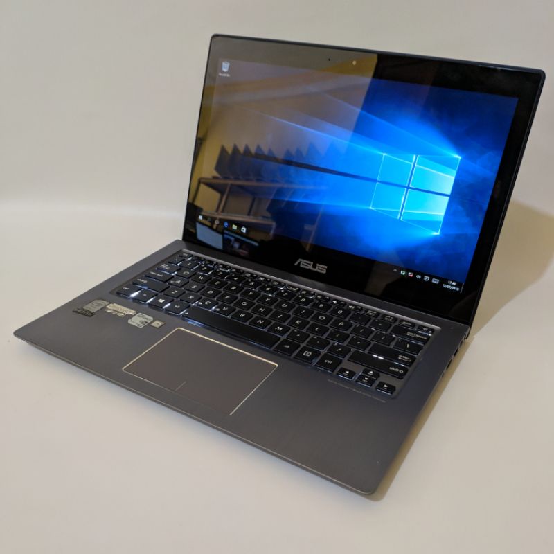 laptop Super mewah touchscreen asus ZenBook Ux302L - core i5 ram 10gb dual vga Nvidia GeForce GT 730m