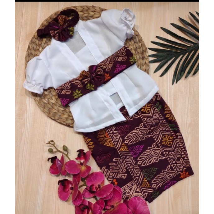 setelan kebaya bayi 3-6 bulan