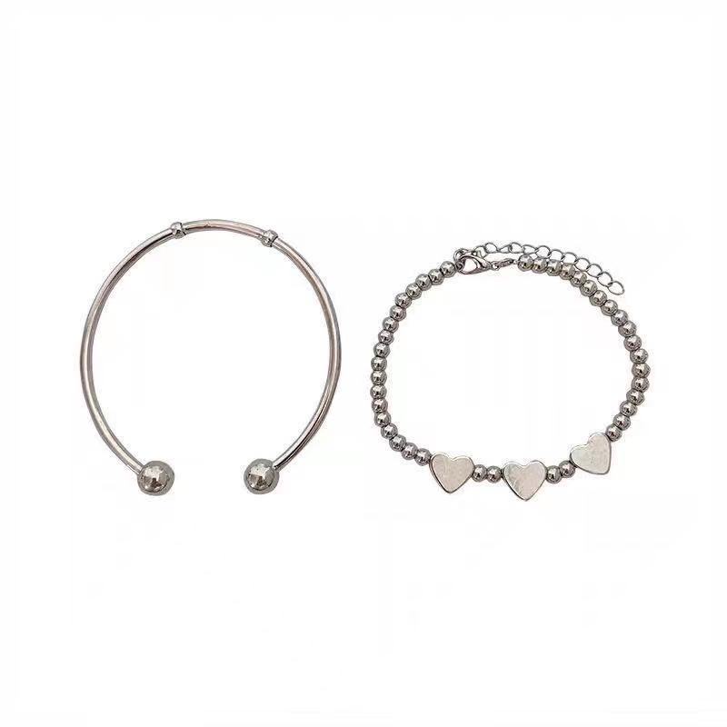 Set Gelang Bangle Open Hias Manik-Manik Hati Warna Silver Untuk Wanita