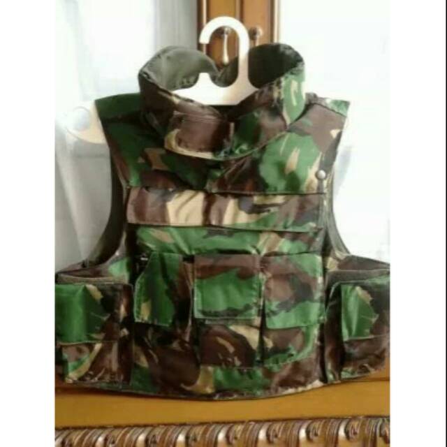 Rompi loreng anti peluru