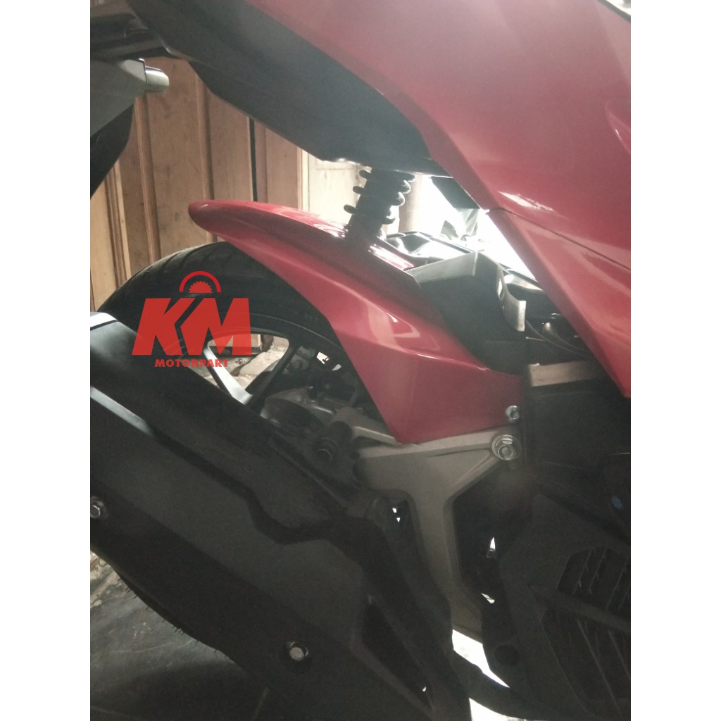 Spakbor Kolong Belakang Vario 125 Vario 150 Fi Hugger Shark Hitam Merah Putih New