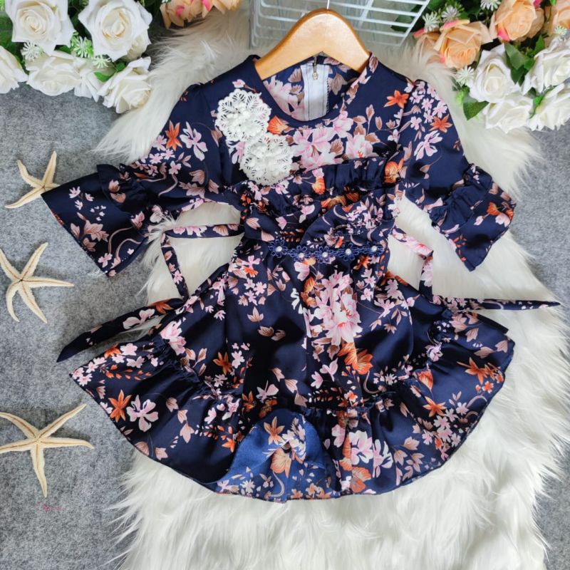 Baju Gaun kembang motif janda bolong dan bunga