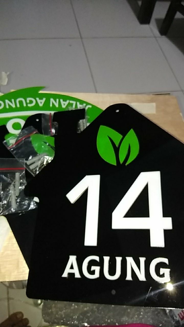 Nomor Rumah Akrilik 2 Layer Murah Bentuk Rumah Baru