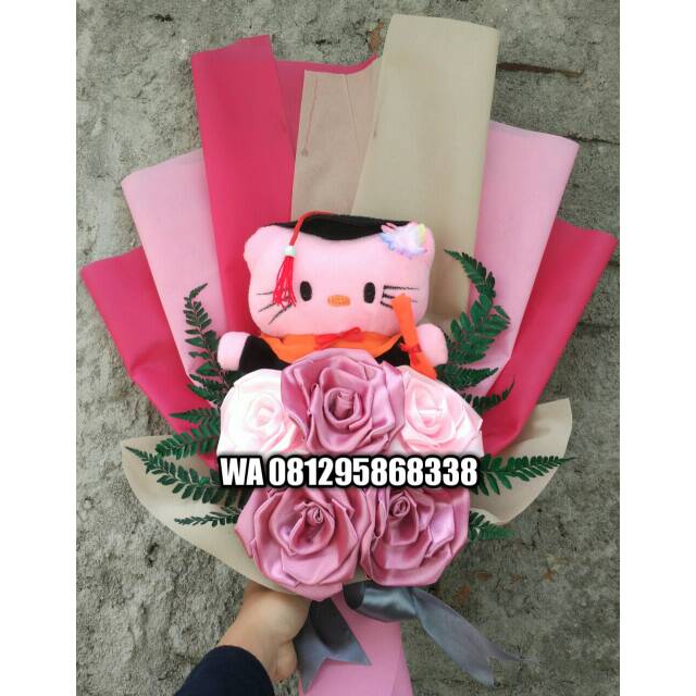 Buket Bunga Boneka Hello Kitty Toga Buat Kado Sidang Yudisium Munaqosah Wisuda Dll Shopee Indonesia