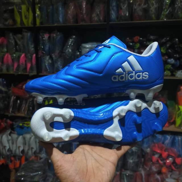 Sepatu bola adidas komponen ori