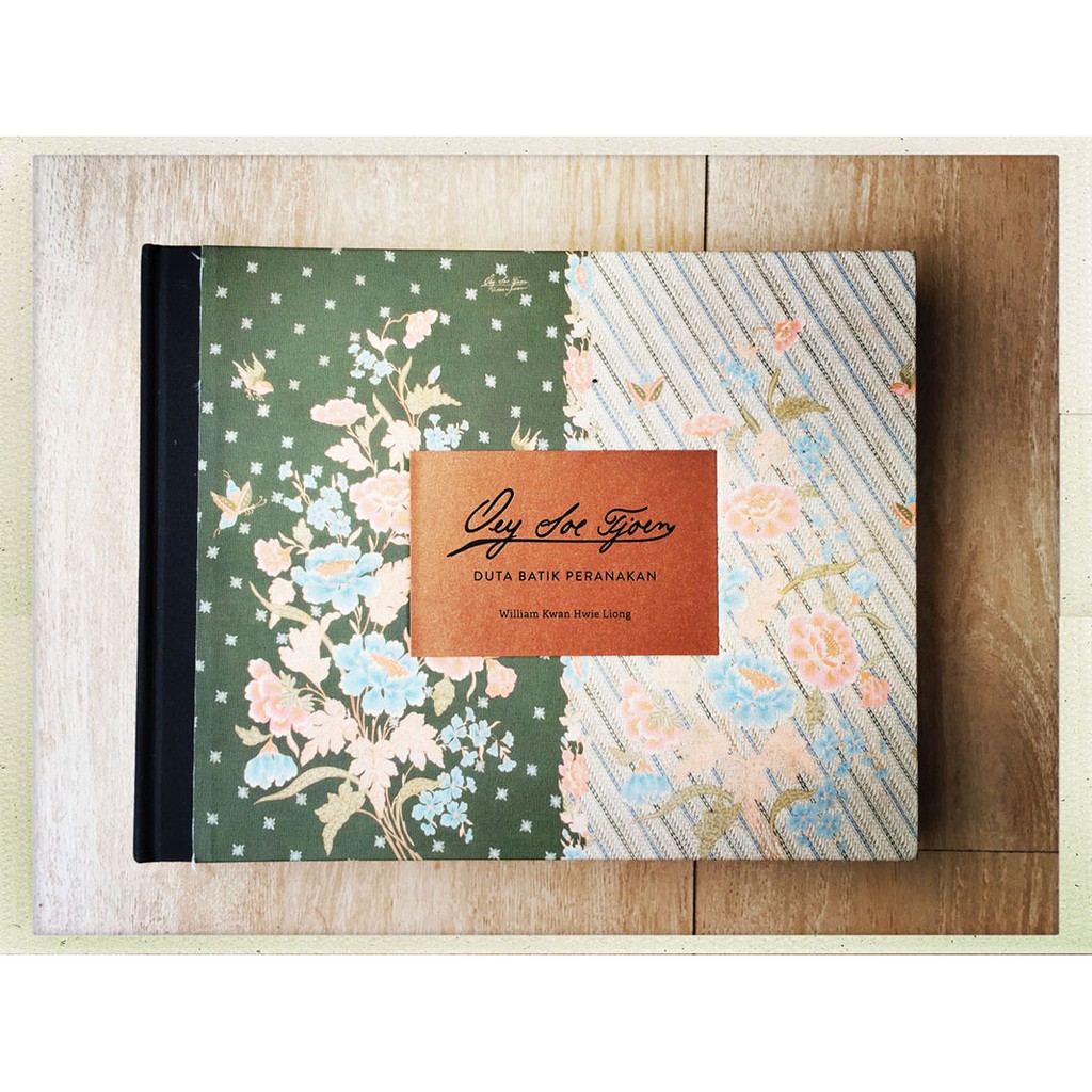OEY SOE TJOEN - Duta Batik Peranakan