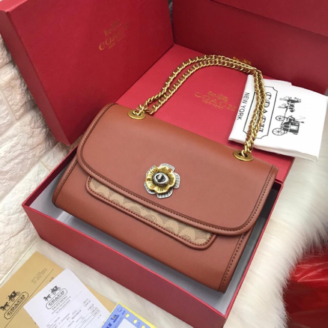 

Coach parker 4 colour
