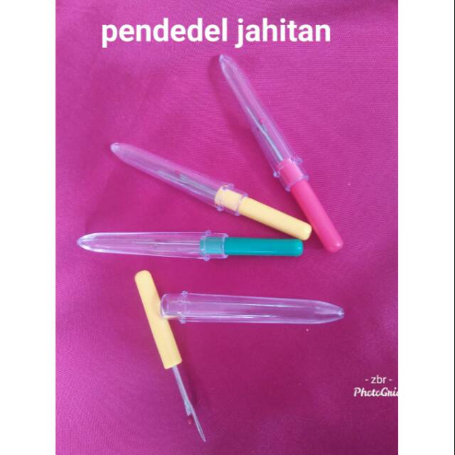 Pendedel jahitan ato pelepas jahitan