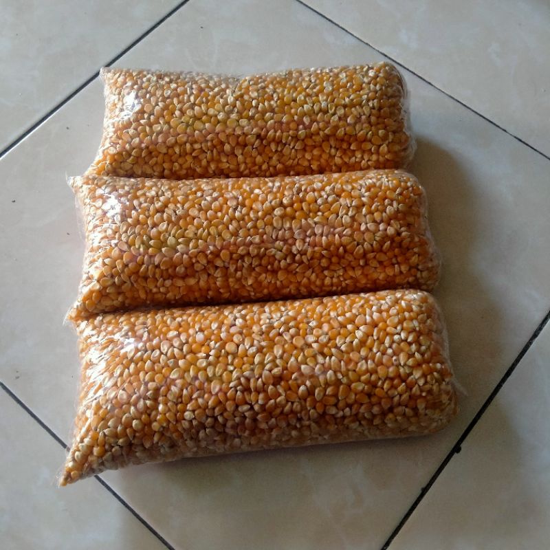 

jagung 1 kg // jagung pembuat popcorn gurih// jagung mentah// jagung berkualitas