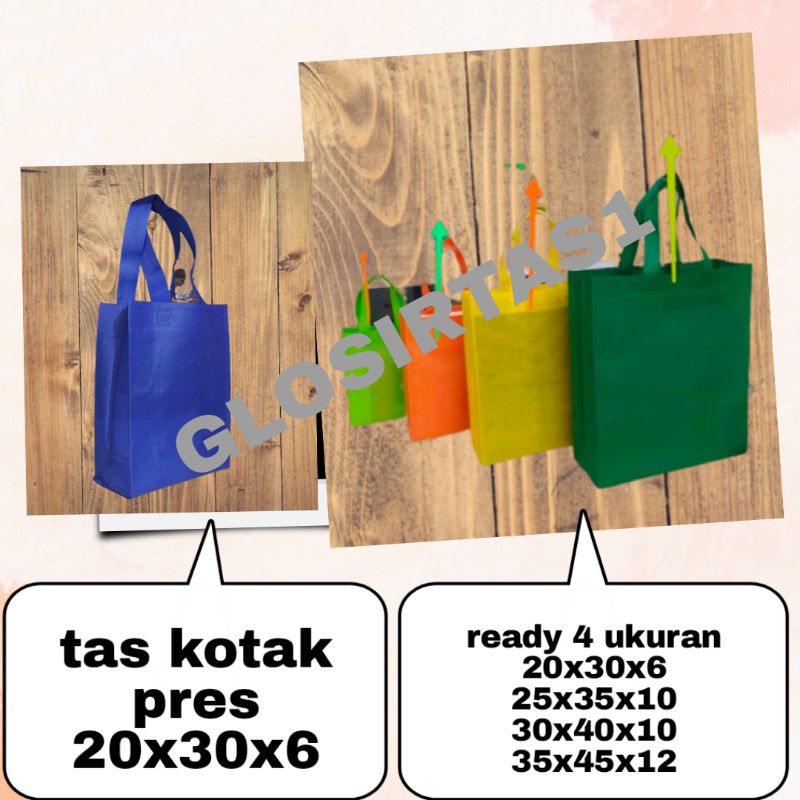 

tas goodiebaag spunbond kotak pres 20x30x6 ,1 pack isi 20 pcs