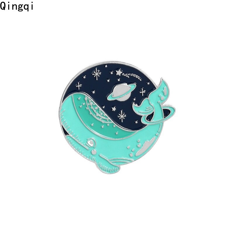 Bros Pin Enamel Desain Astronot / Whale / Petualangan Bawah Laut Untuk Hadiah Teman