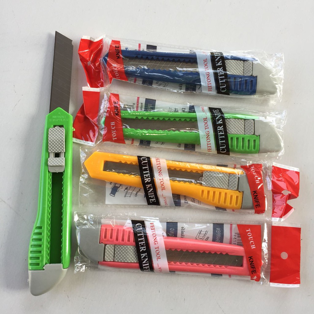 

PISAU CUTTER BESAR Y0209A