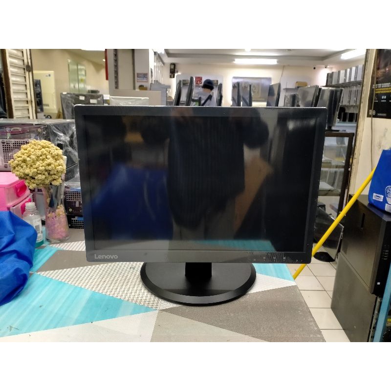 MONITOR LED LENOVO 20 INCI MULUS LIKE NEW