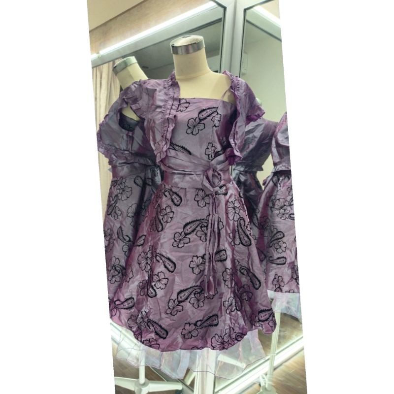 gaun pesta preloved bagus /gaun pesta second murah / gaun pesta ungu mettalic