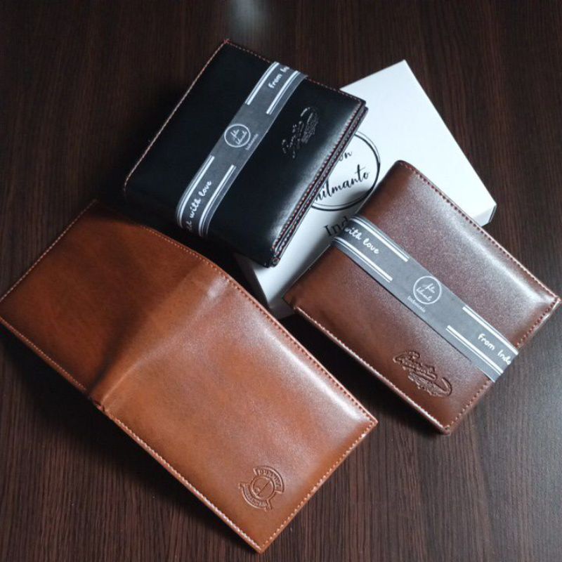 {anton hilmanto} dompet lipat biasa pria bahan kulit sintetis lokal pipa embos #dompet #dompetlipat #dompetpria #dompetcowok #dompetbagus #dompetkeren