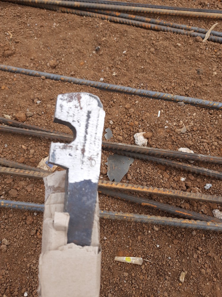 Kunci Besi Beton Baja | Pembengkok Besi Uk. 16 Mm