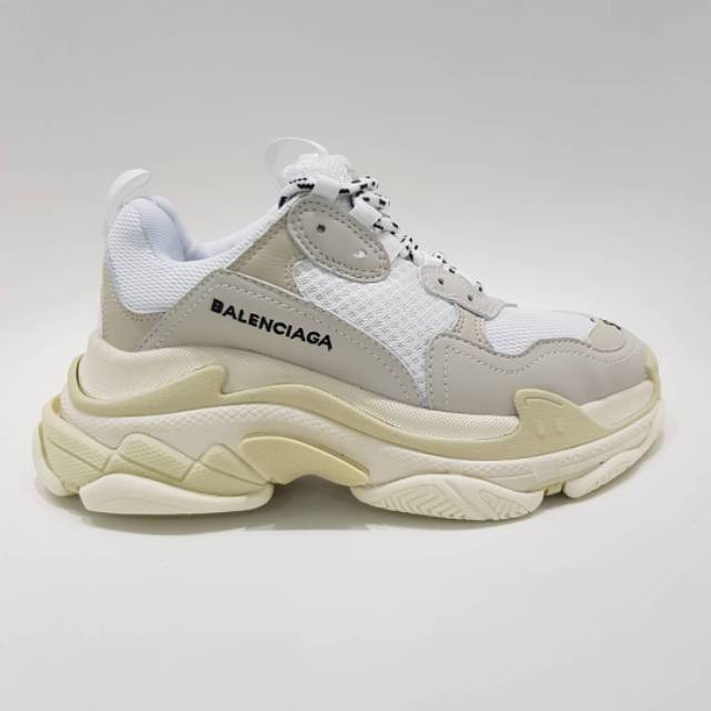 Balenciaga triple S Beige Sepatu Wanita Pria Remaja Anak Dewasa Kekinian Hits Trend 2019 Original