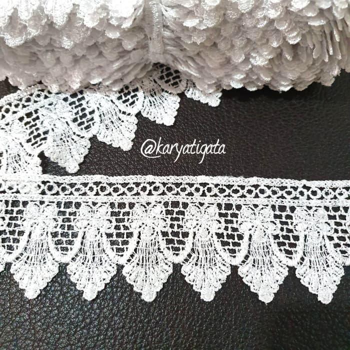 Renda / Renda Giper Bordir 52977 Lebar 6 Cm - Putih (15 Yard)