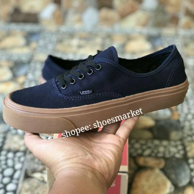 SEPATU43 VANS AUTHENTIC FULL BLACK HITAM POLOS WHITE PUTIH OLDSKOOL ERA SK8 PREMIUM BNIB ICC IFC DT