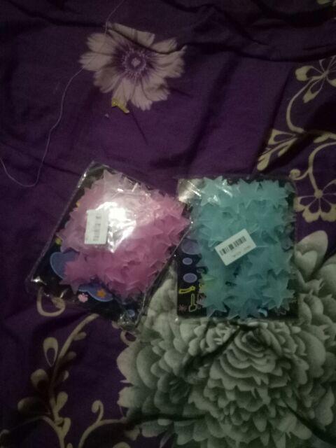 100pcs Stiker Dinding Glow In The Dark Bentuk Bintang