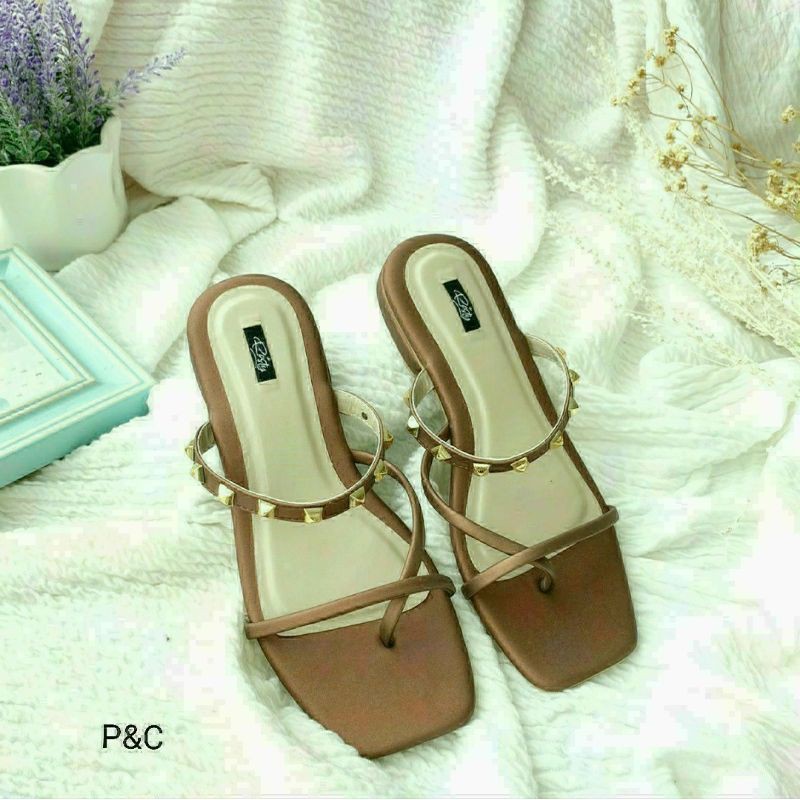 sandal valentino