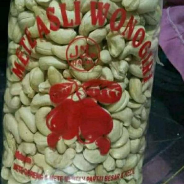 

HOT SALE !!! KACANG METE MEDE WONOGIRI 1kg MENTAH #077