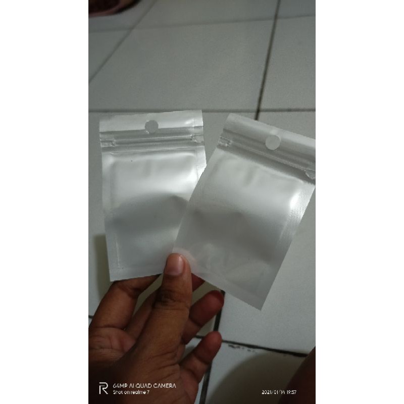 plastik klip putih