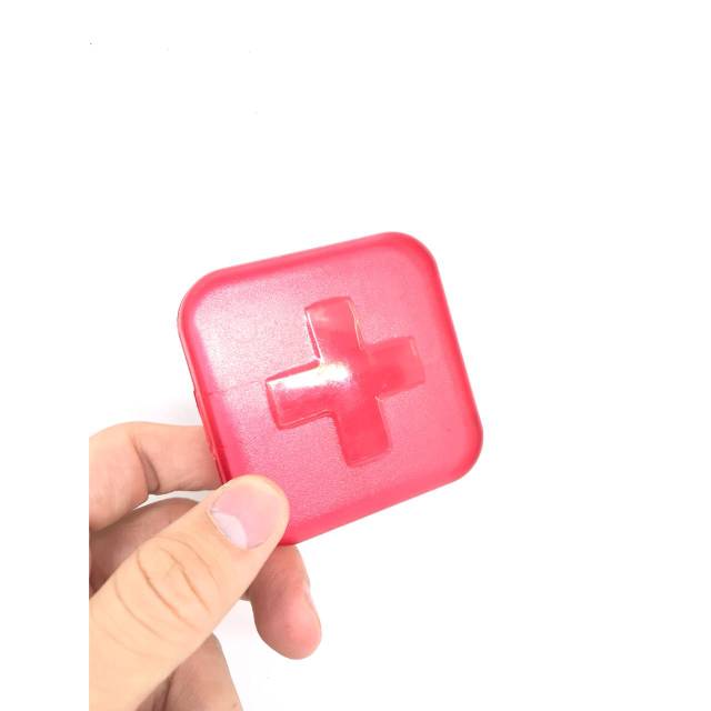 tempat obat portable / pills box