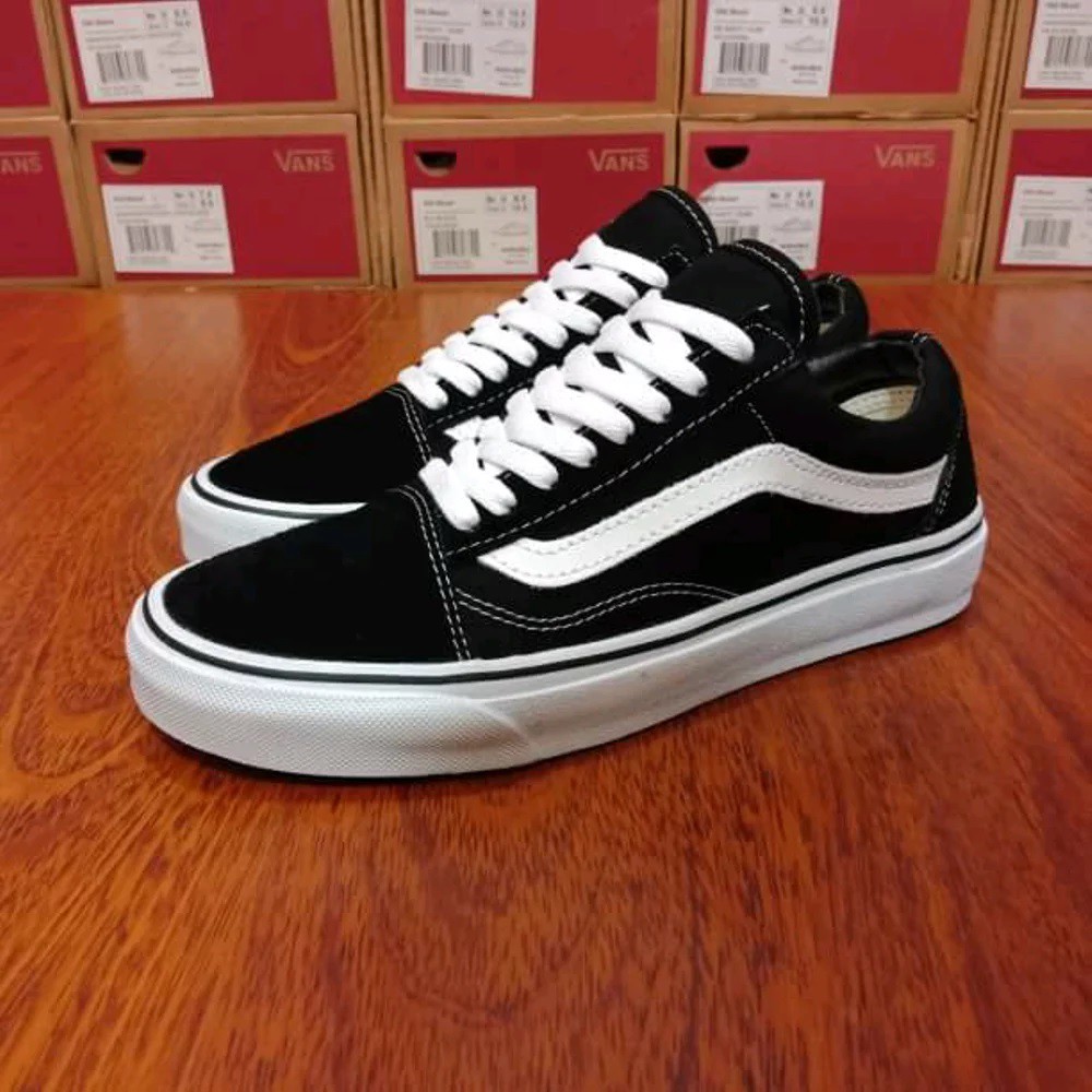 Sepatu Sneakers Vans Old Skool Black White Premium / Sepatu Pria