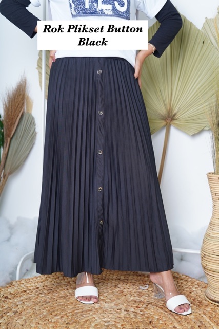 ROK PLISKET KANCING / PLEATED SKIRT