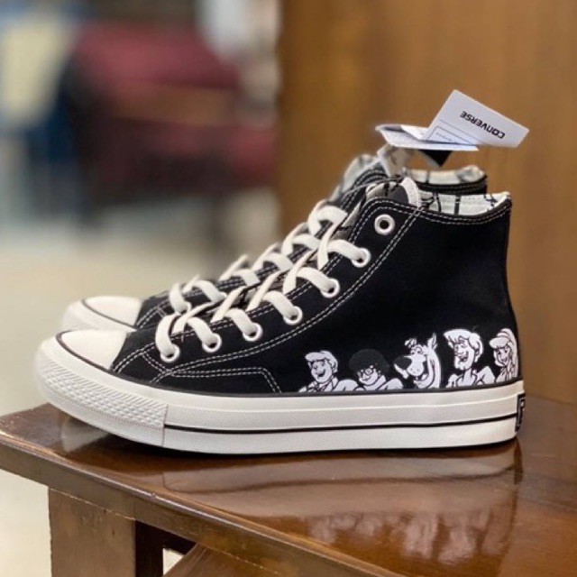 converse hugh x Scooby-Doo