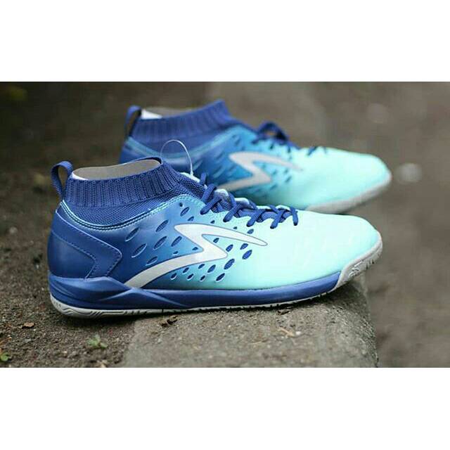 Sepatu Specs Barricada Magna FG Blue