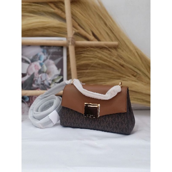 MK lita small crossbody sign brown