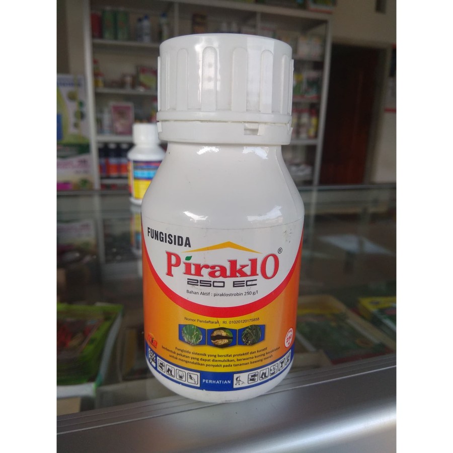 Fungisida Piraklo 250 ML