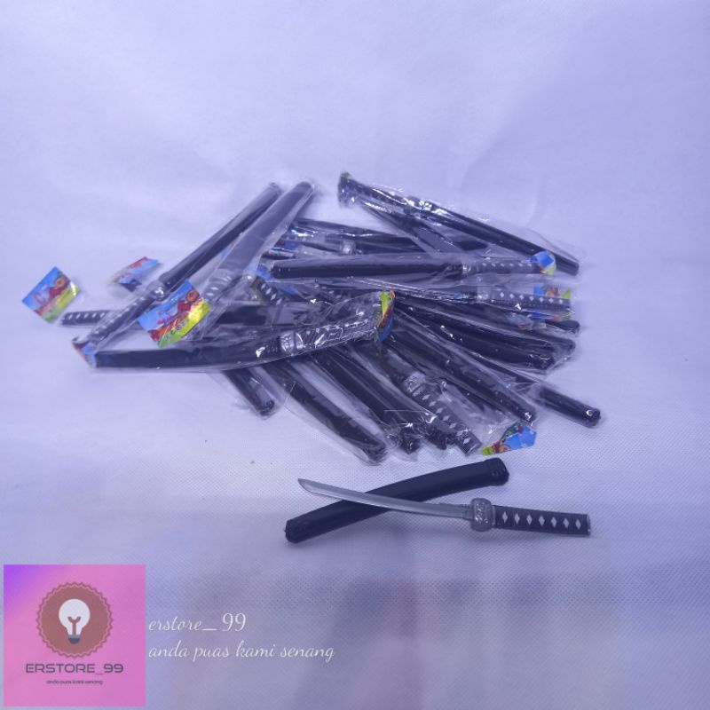 pedang samurai kecil