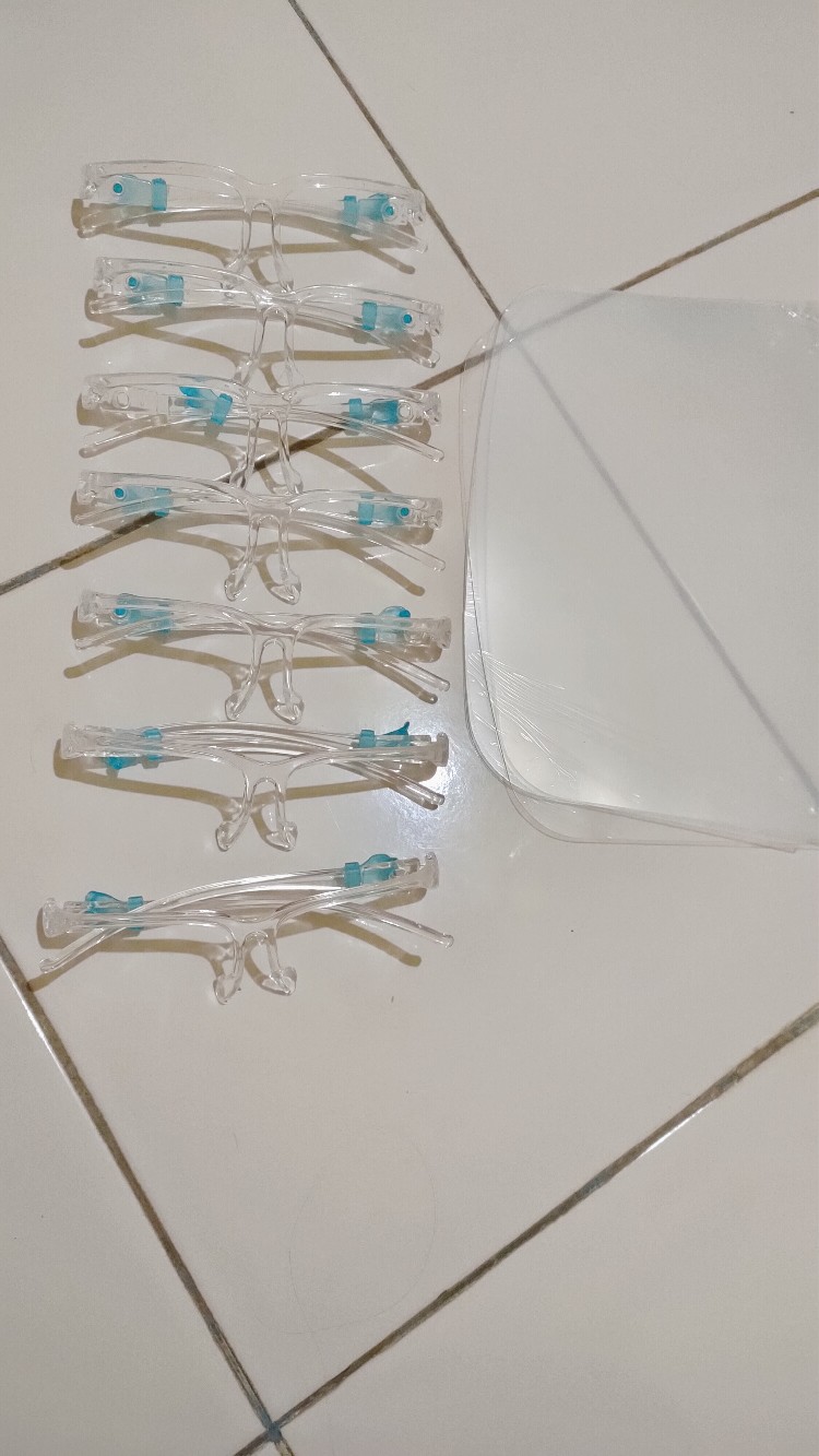 Face Shield Merah Putih