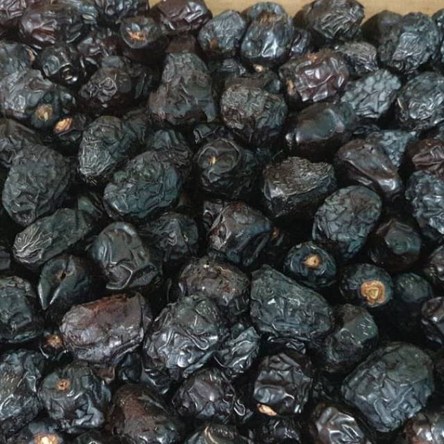 

termurah kurma ajwa madinah (kurma nabi)