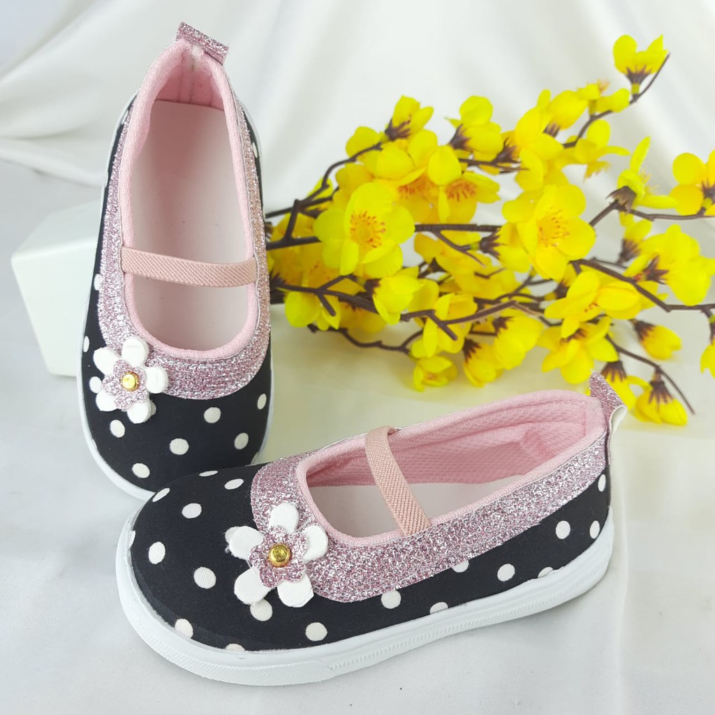 [TAMAN SEPATUKU] SEPATU TRENDY MURAH ANAK PEREMPUAN 1-3 TAHUN POLKADOT BUNGA PINK FANTA FAX17