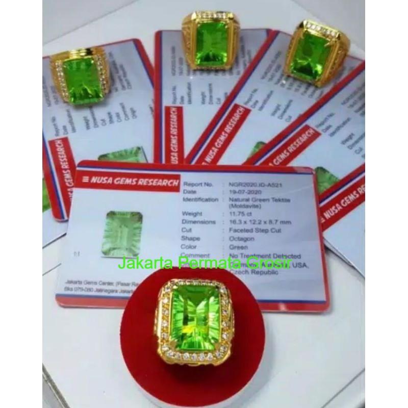 Batu permata natural green moldavite beserta memo