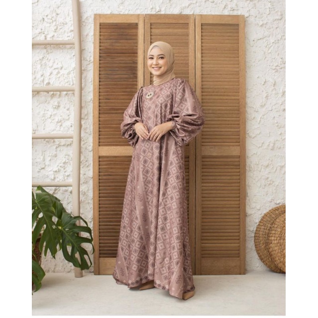 DAPHNE DRESS (REJECT MINOR) BY WEARING KLAMBY