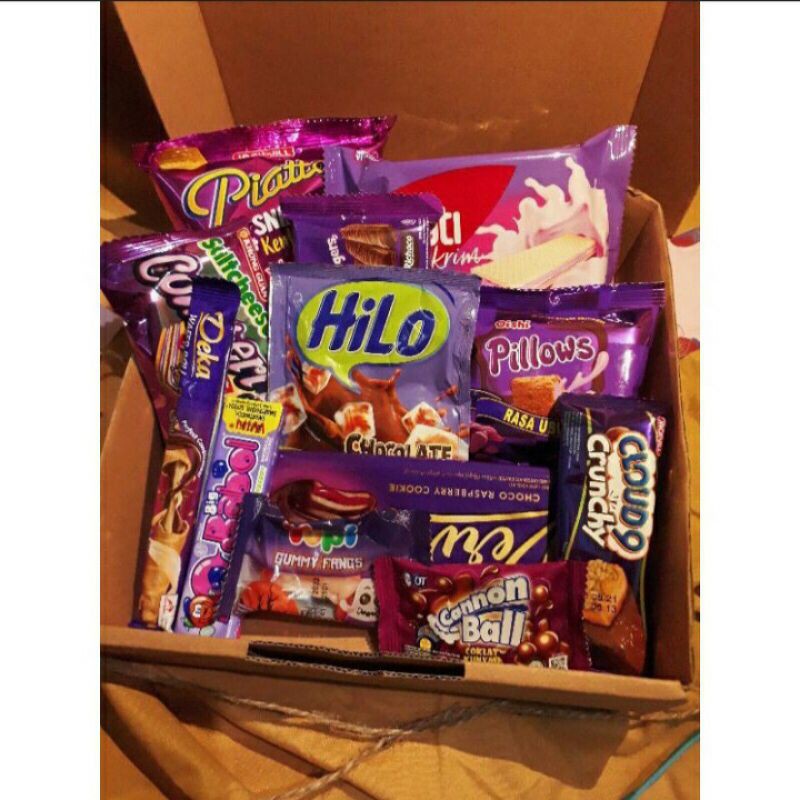 

Snacks Box [Git Box, Hampers Box, Birthday, Anniversary, Box of Happiness