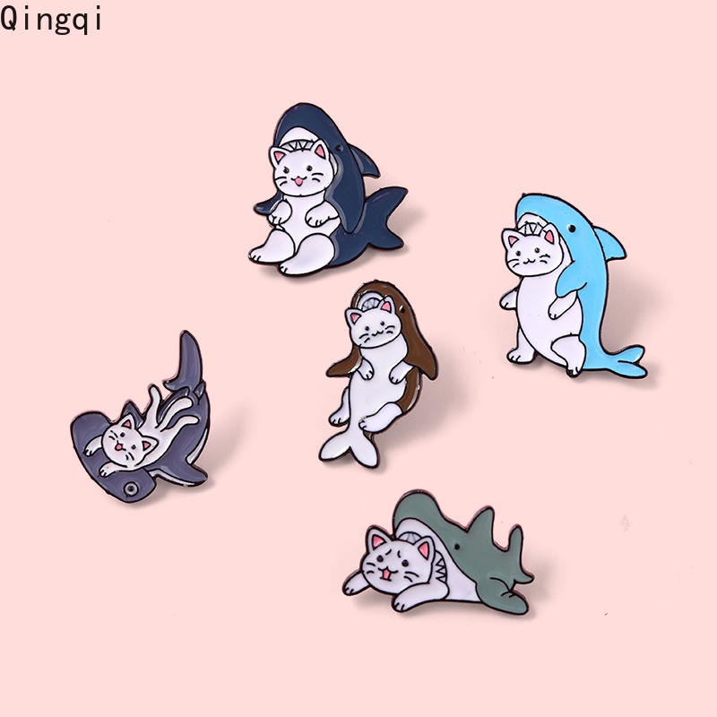 Bros Pin Enamel Desain Kartun Ikan Paus Kucing Ikan Paus Bahan Metal Untuk Kerah Pakaian