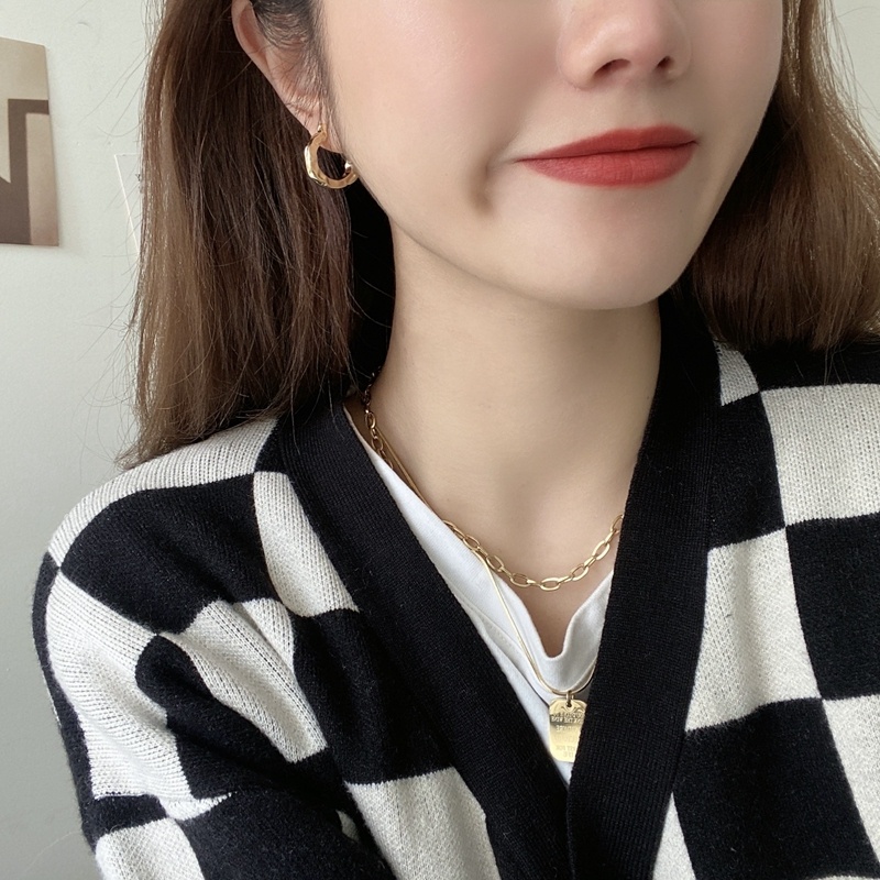 Anting Bulat Bahan Metal Gaya Trendy / Simple Untuk Wanita