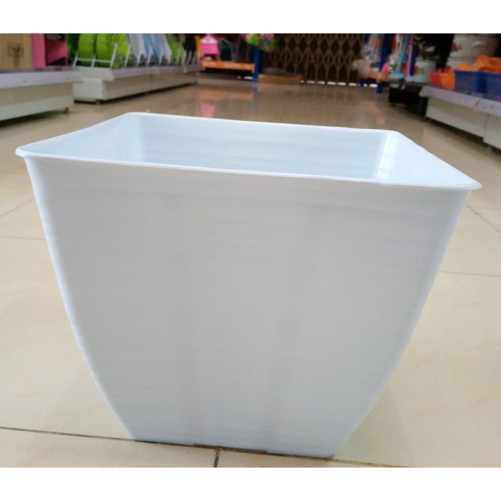 POT BUNGA MIANA 825 PUTIH