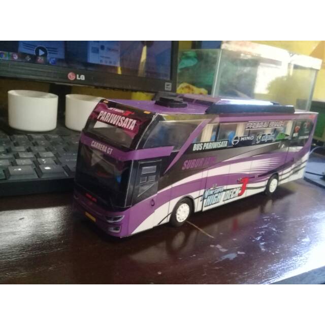 Miniatur bis subur jaya carrera gt jetbus 3 buatan mujiono banjarnegara
