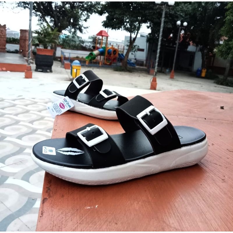 SANDAL SLOP 2022 TERBARU / SANDAL WANITA KEKINIAN