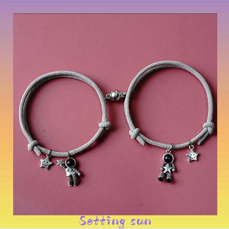 2 Buah/set Gelang Pasangan Magnet Lucu Astronot Liontin Gelang Persahabatan Hadiah Ulang Tahun TN