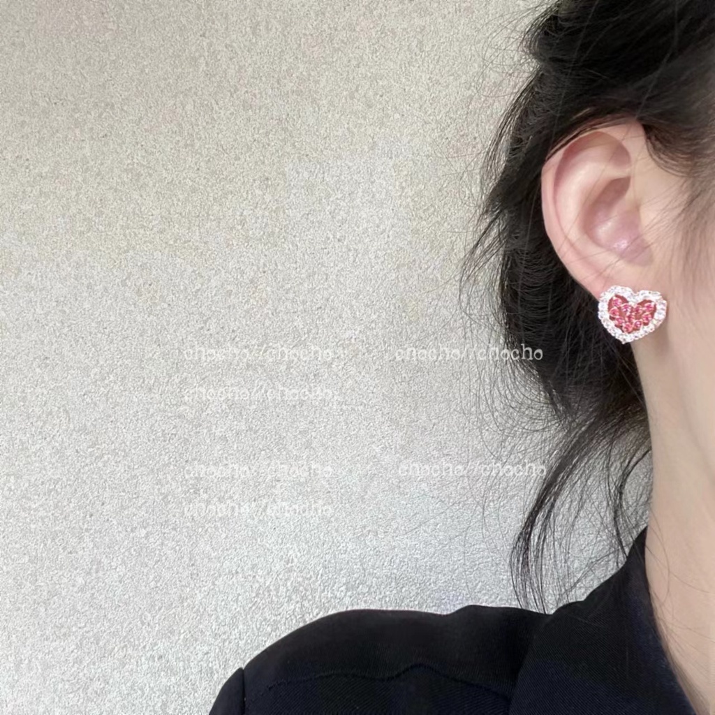 Anting Tusuk Bentuk Hati Pink Bahan Alloy Hias Berlian Imitasi Untuk Wanita